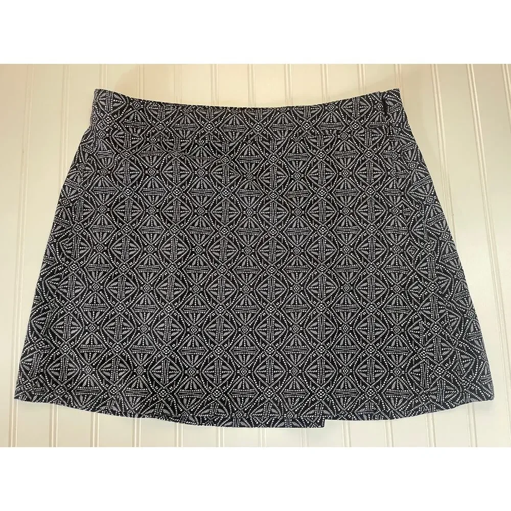 Rip Skirt Hawaii Black White Adjustable Length 1 - Size Women's Medium